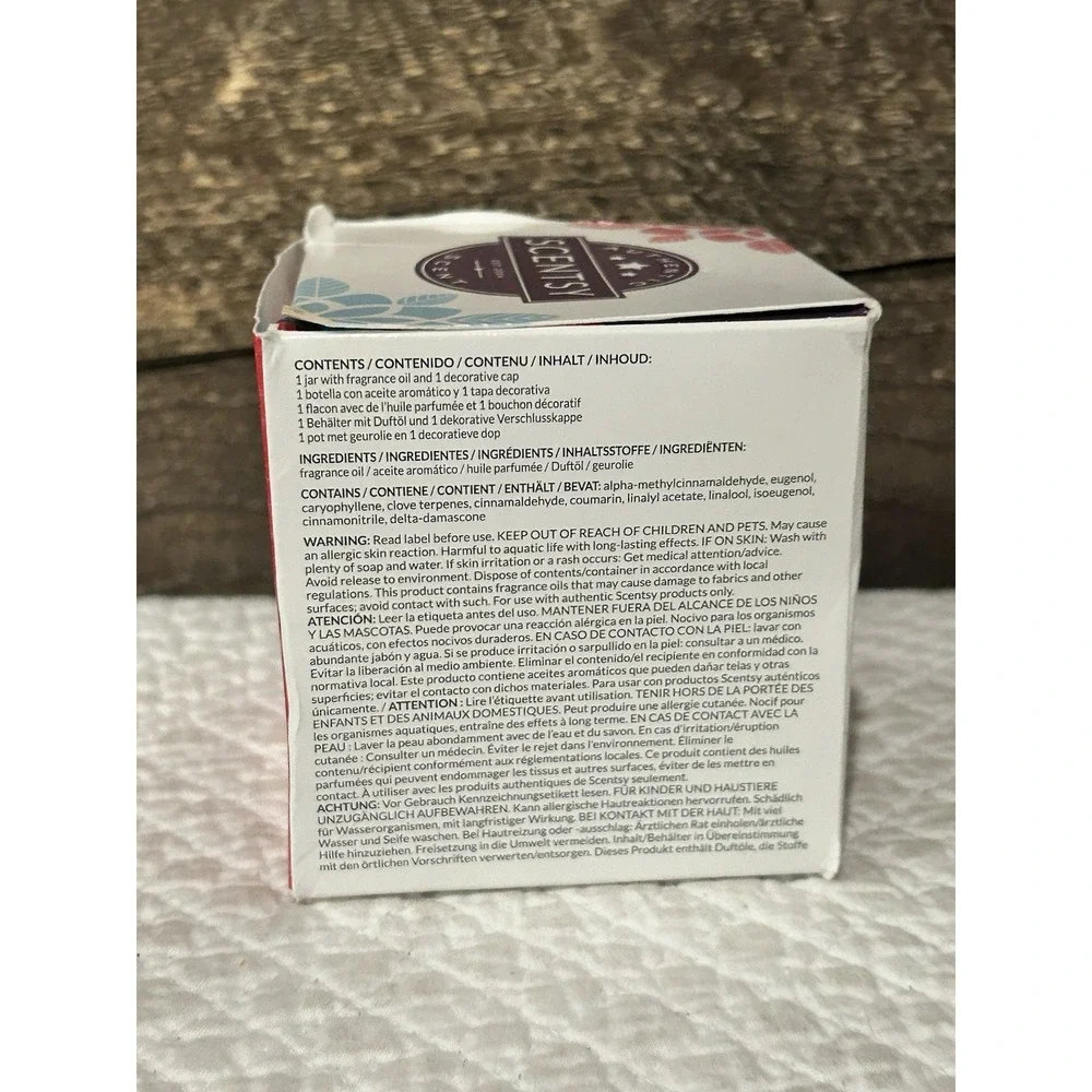 Scentsy Fragrance Christmas Cottage New In‎ Box 2.8 Fl Oz